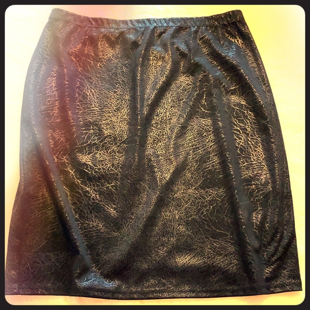 Black skirt stretchy knit, marbled sheen